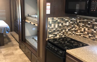 2018 Thor Motor Coach Windsport 34J