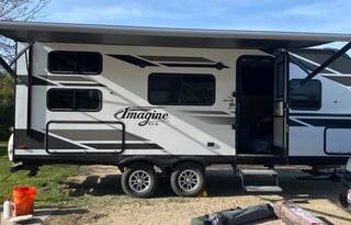 4 Season Camper - Great for the whole family!