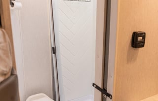 Luxury Towable Bunkhouse Sleeps 8 Fully Stocked