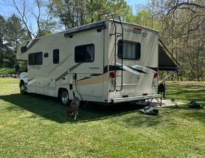Coachmen RV Leprechaun 260RS Ford 350