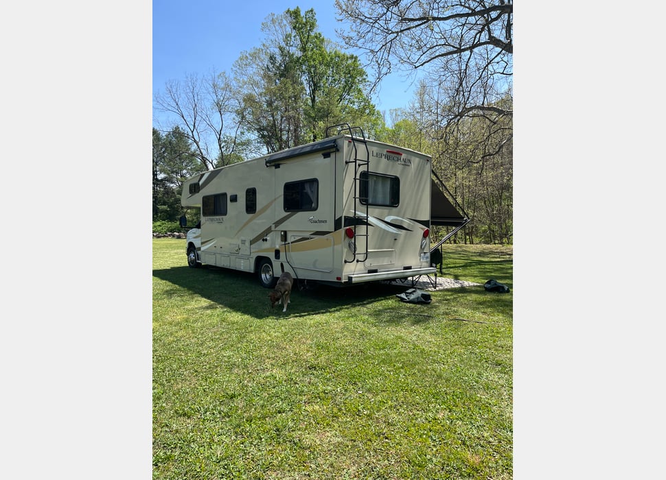 Class C Motor Home rentals in Rosedale
