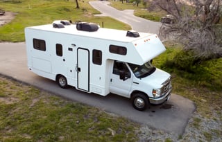 2019- 23ft-Fully stocked- easy to drive- sleeps 7