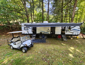 Forest River RV Cherokee Alpha Wolf 30RDB-L