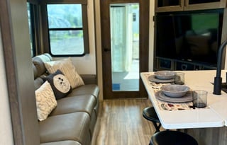 Roamer - 2023 Alliance RV Valor