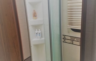 2017 Mercedes Benz Jayco Melbourne 24K