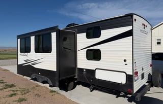 2020 Keystone Hideout 26LHSWE