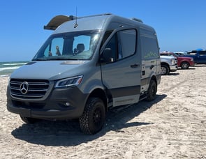 Pleasure-Way Mercedes Benz Plateau Plateau TD