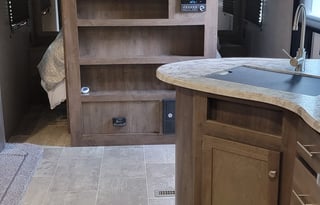 Family & Pet Friendly Travel trailer 32FT