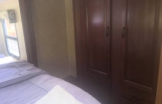 SUNSEEKER 25Ft W/ 3 SLIDES - RUSTY'S RV ADVENTURE