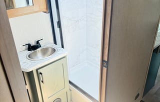 ✨ Rent My Family-Friendly RV – Sleeps 10! ✨