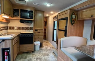 WINGER'S FLEETWOOD VACAY ON WHEELS