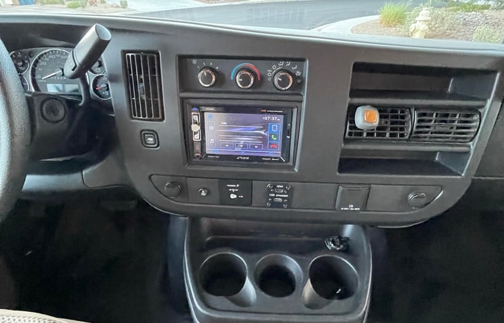 Blue tooth radio with back up camera