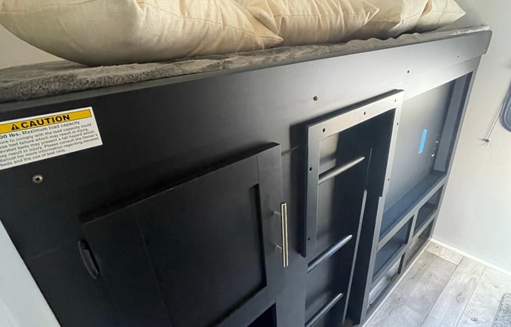 Bunk and entertainment