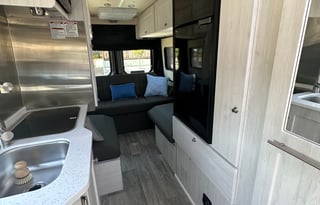 "iVan" - NEW 2023 RoadTrek Zion Slumber - Luxury