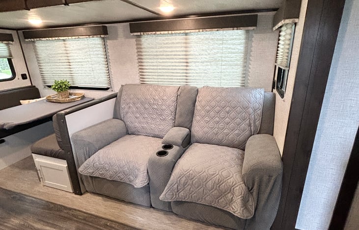comfy cozy recliners