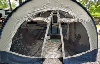 Nomadic Nature Rentals w Luxury Amenities (R-pod)