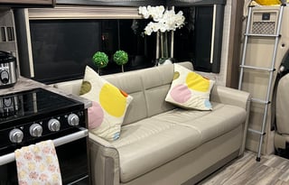 2021 THOR MOTOR COACH CLASS C