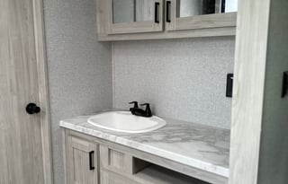 2023 EAST TO WEST Della Terra 312BH