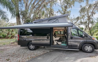 180 WEEKEDAYS ! Sleeps 4/SEATS 4 pop up tent