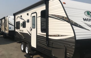 2019 Starcraft Mossy Oak 21FB