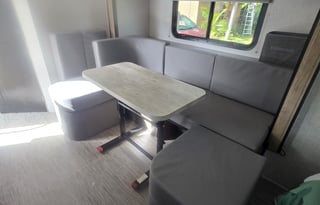 HAPPY CAMPER  2020 NOBO New Bed/Newly Upholstered