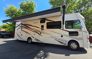 2018 Thor Motor Coach ACE 30.2