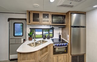 Wally's World - A 2021 Heartland Pioneer QB 300