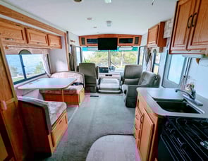 Winnebago Sightseer 30A