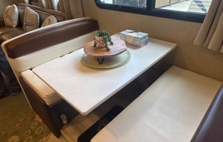 2017 Thor Motor Coach Windsport 35M