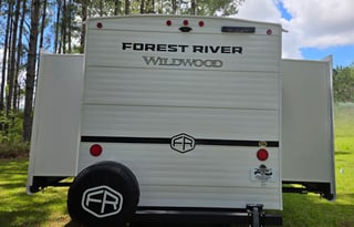 Family friendly with spacious private bunkroom!