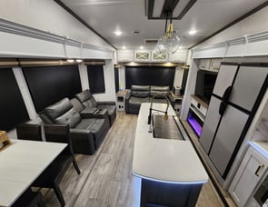 Dutchmen RV Astoria 3553MBP