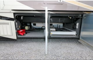 2011 Tiffin Phaeton | Luxury 42' Bath & Half
