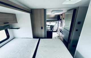 SUPER CLEAN 2025 FORESTER LE 24' (PET FRIENDLY)