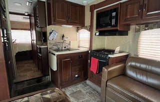 Spacious & Clean 2014:4 TVS &2 SLIDE OUTS:Sleeps 8