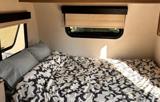 New Geo Pro G20BHS, Sleeps 6, Bunk Beds, Furnished