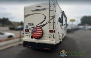 Spacious 32’ Class A – Sleeps 7, Fully Stocked