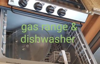 2016 Fleetwood Discovery (NEW RATES!!!)