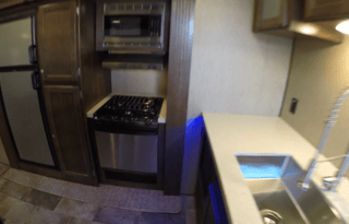 Luxury Keystone RV Sprinter 332DEN