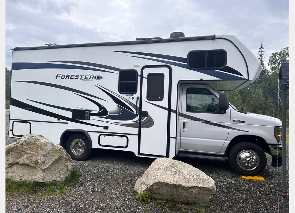 Class C Motor Home rentals in Anchorage