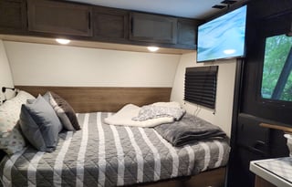 2025 17jwbl WolfPup Alaska Full Camping Experience