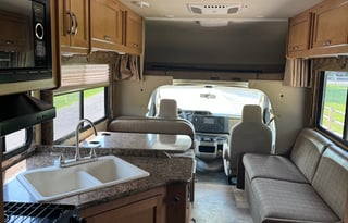2016 Thor Motor Coach Freedom Elite