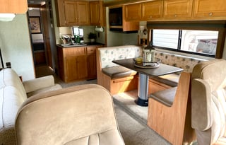 2008 Itasca Sunstar 32K