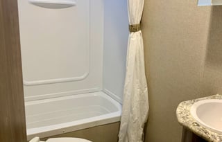 2019 Keystone Bunkhouse Sleeps 8! Family Friendly!