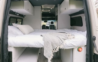 “La Explora” LUXURY Mercedes Sprinter4x4 Campervan