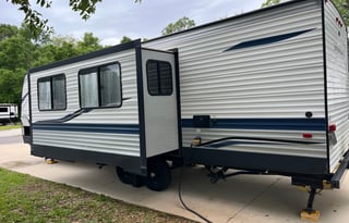2020 Keystone Bunkhouse RV/ The Windjammer