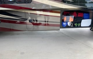 2019 36HPrestige Washer Dryer -Theater Seating!