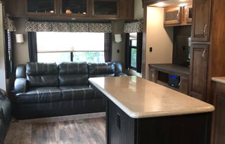 2 bedroom Mid Bunkhouse Fifth Wheel