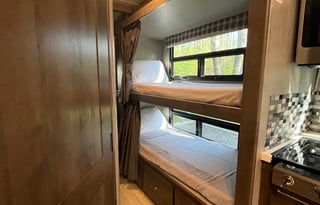 2022 NeXus RV Rebel 35R