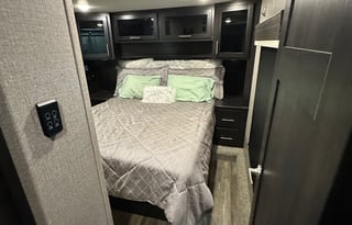 Family Friendly with capability to sleep 7 and up to 8.