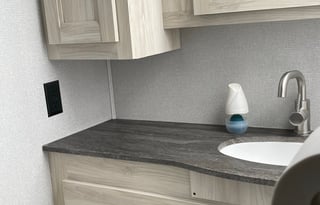 2022 Family friendly Rv 200 miles  per night incl